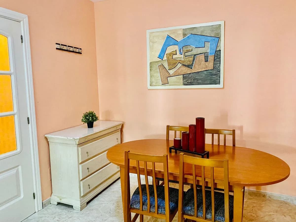 2 Bedroom Ground Floor Apartment for Sale in Fuengirola, Málaga - Image 6