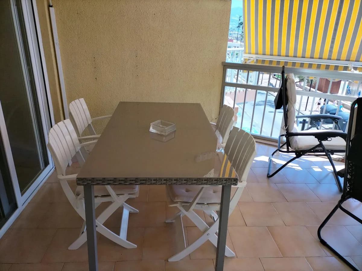 1 Bedroom Middle Floor Apartment for Sale in Fuengirola, Málaga - Image 4