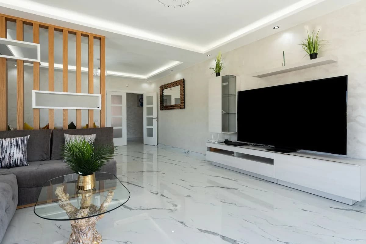 4 Bedroom Detached Villa for Sale in Riviera del Sol, Málaga - Image 6