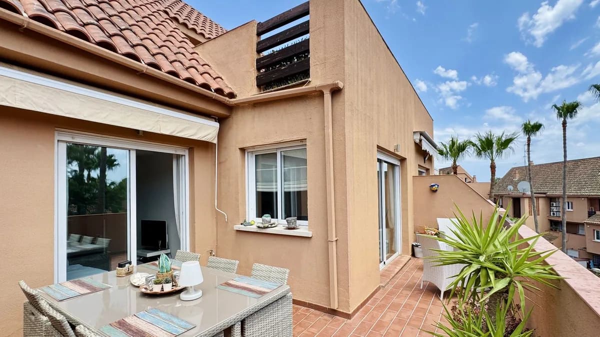 3 Bedroom Middle Floor Apartment for Sale in Casares Playa, Málaga - Image 3