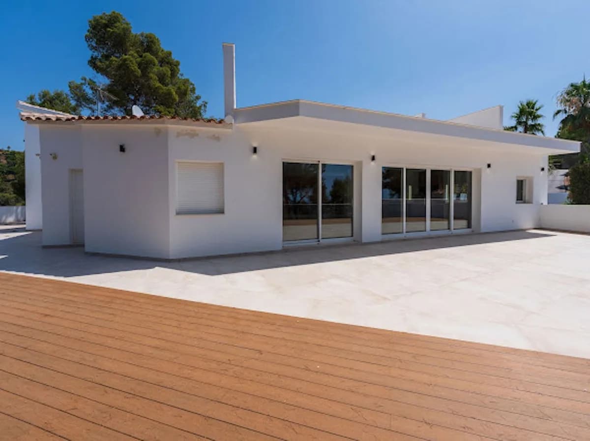5 Bedroom Detached Villa for Sale in El Madroñal, Málaga - Image 5