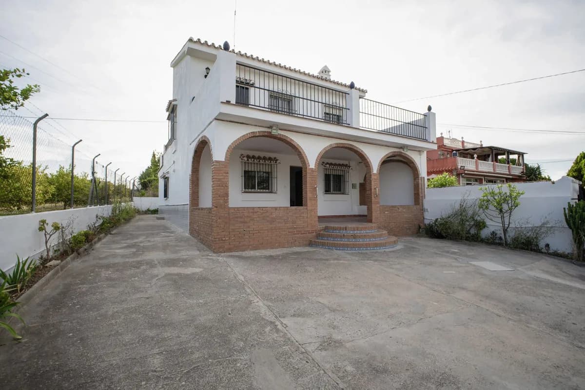 4 Bedroom Finca - Cortijo for Sale in Alhaurín el Grande, Málaga