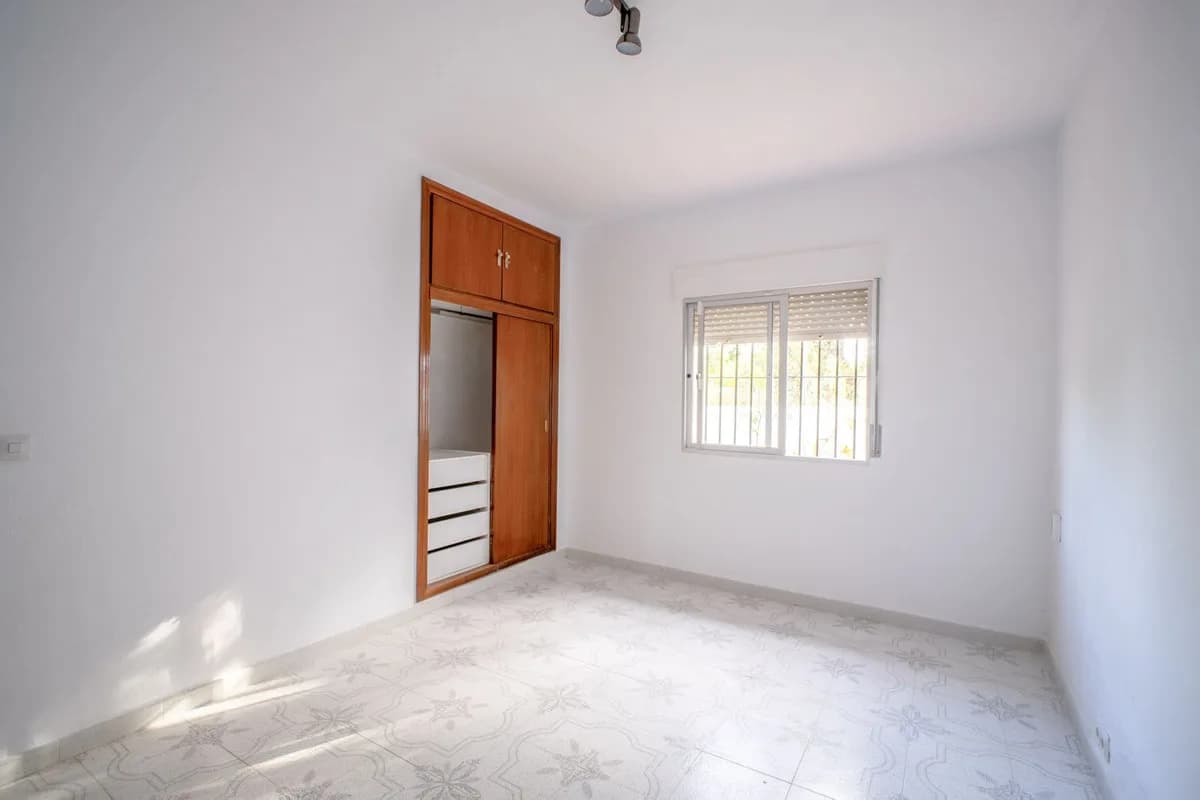4 Bedroom Finca - Cortijo for Sale in Alhaurín el Grande, Málaga - Image 9