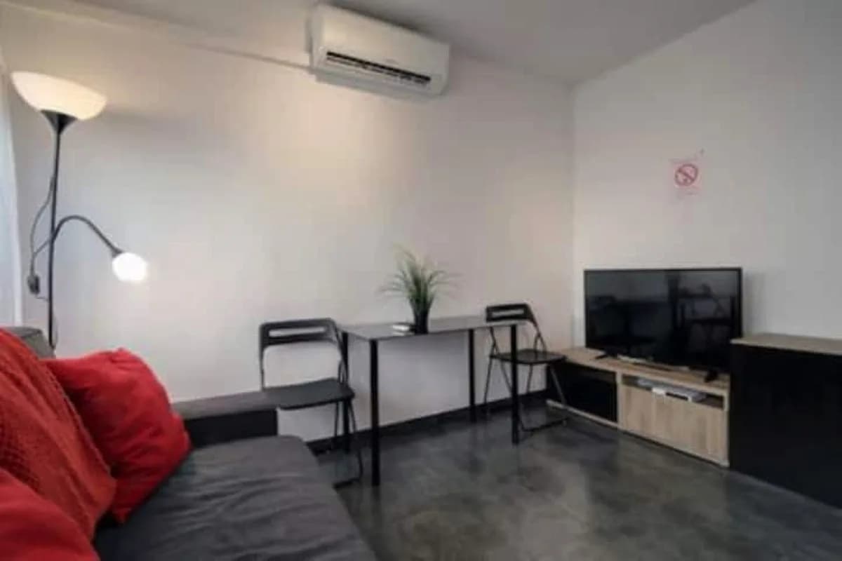 4 Bedroom Middle Floor Apartment for Sale in Marbella, Málaga - Image 8