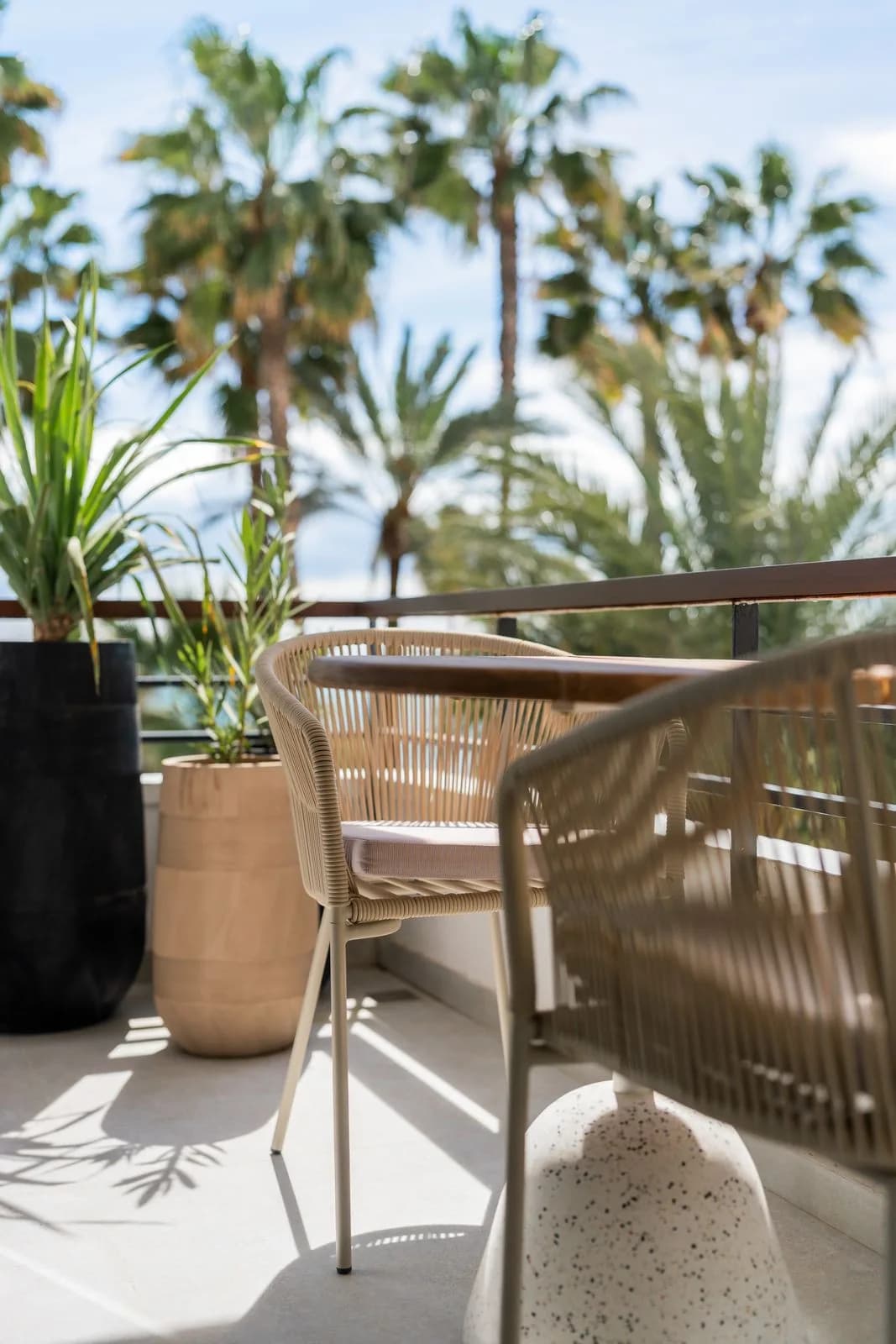 3 Bedroom Middle Floor Apartment for Sale in Estepona, Málaga - Image 8