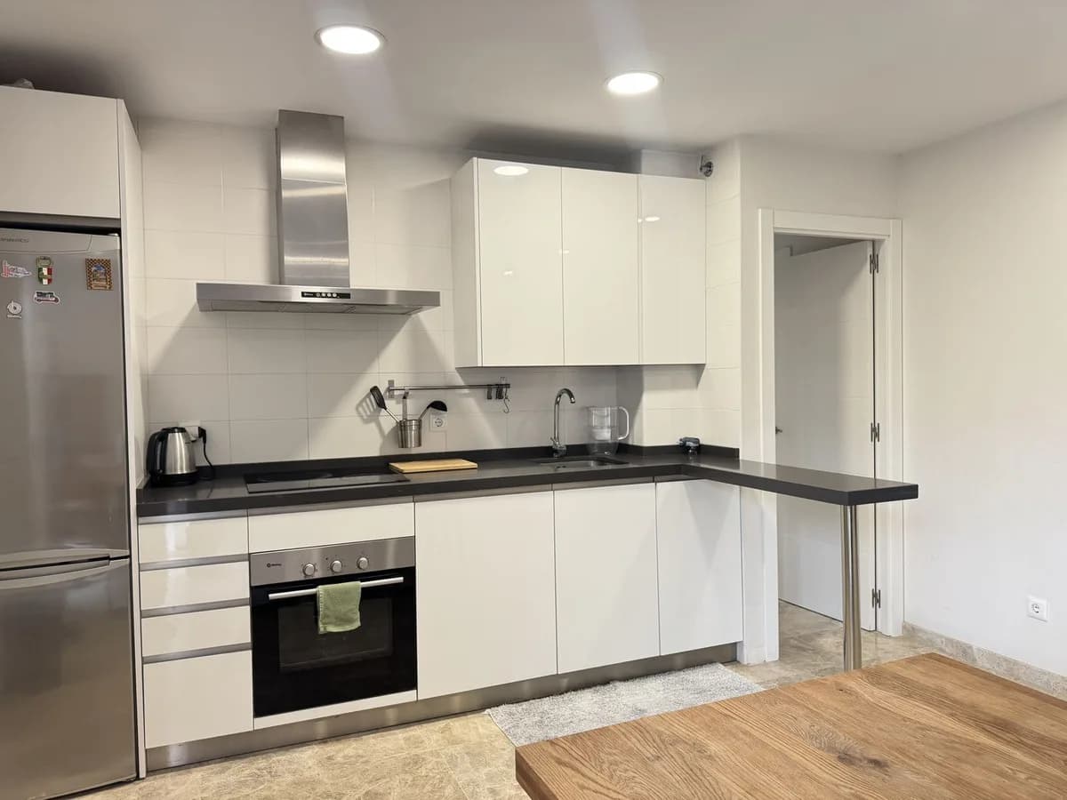 2 Bedroom Ground Floor Apartment for Sale in Nueva Andalucía, Málaga - Image 2