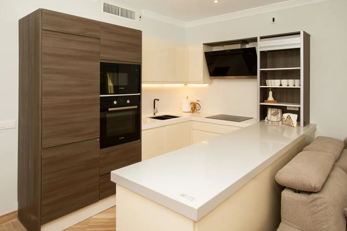 3 Bedroom Ground Floor Apartment for Sale in Elviria, Málaga - Image 6