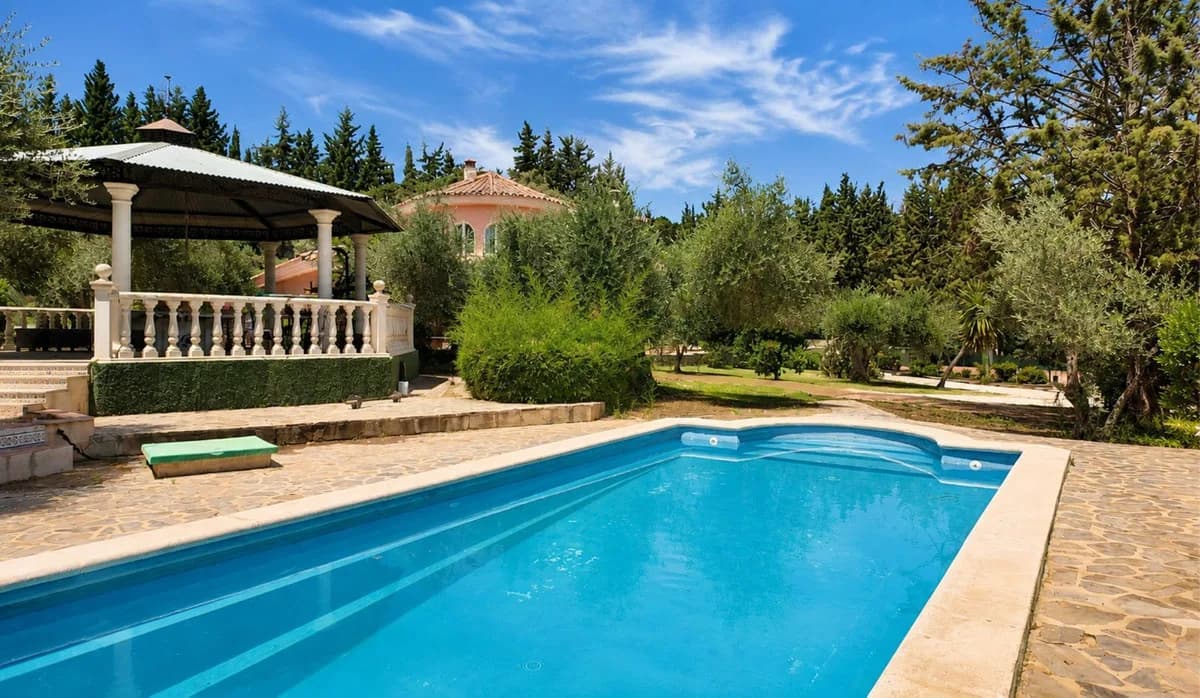 6 Bedroom Finca - Cortijo for Sale in Ronda, Málaga - Image 5