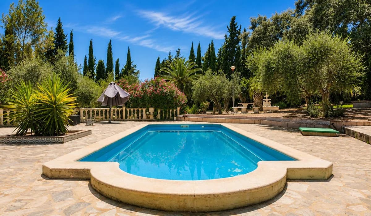 6 Bedroom Finca - Cortijo for Sale in Ronda, Málaga - Image 7