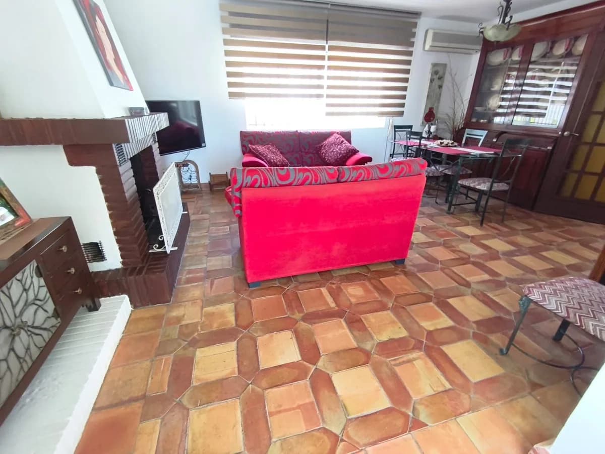 3 Bedroom Detached Villa for Sale in Alhaurín de la Torre, Málaga - Image 5
