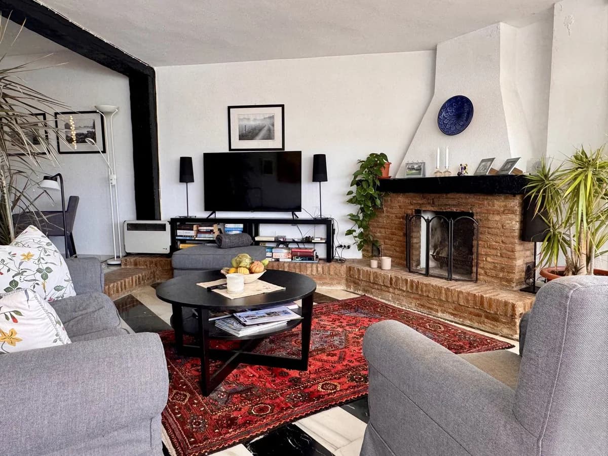 2 Bedroom Ground Floor Apartment for Sale in Calahonda, Málaga - Image 4