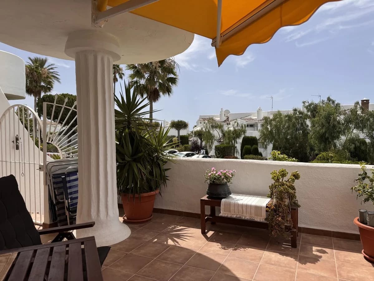 2 Bedroom Ground Floor Apartment for Sale in Calahonda, Málaga - Image 9