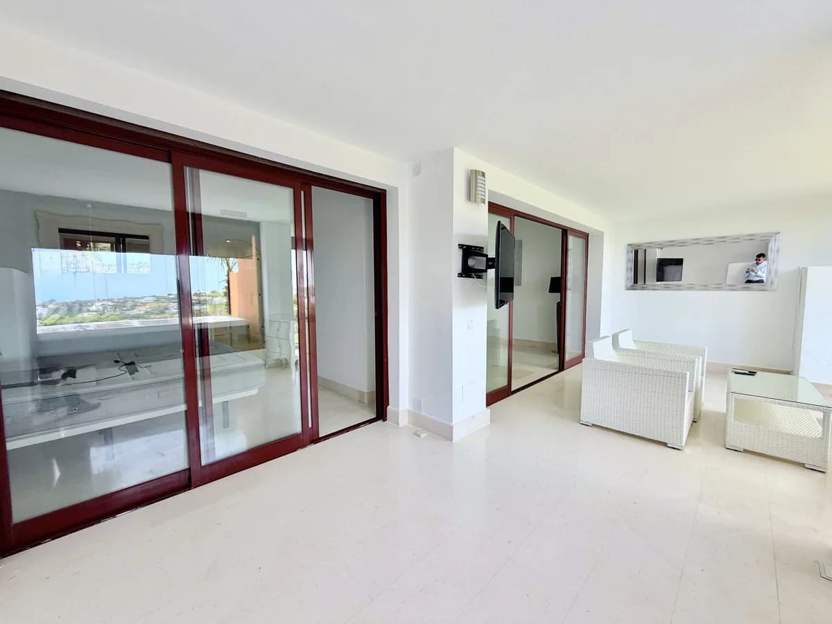 2 Bedroom Ground Floor Apartment for Sale in Los Flamingos, Málaga - Image 8