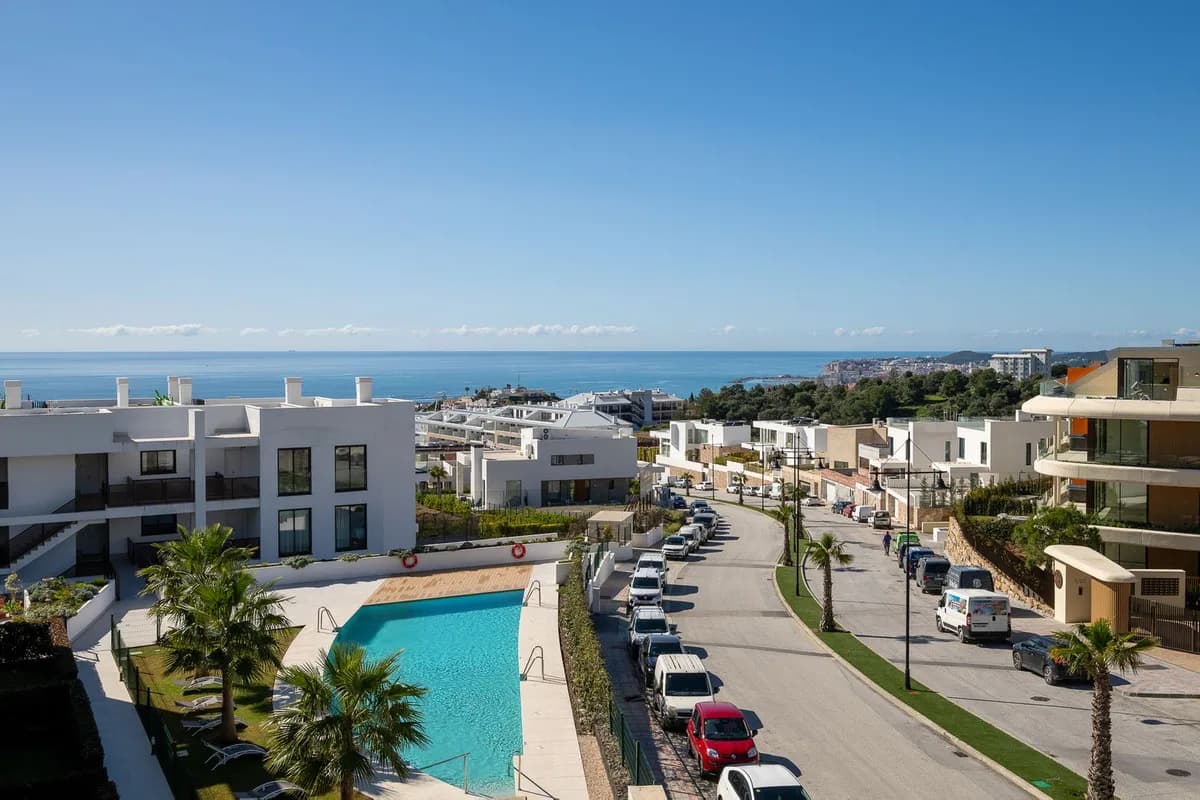 3 Bedroom Penthouse for Sale in Fuengirola, Málaga - Image 6