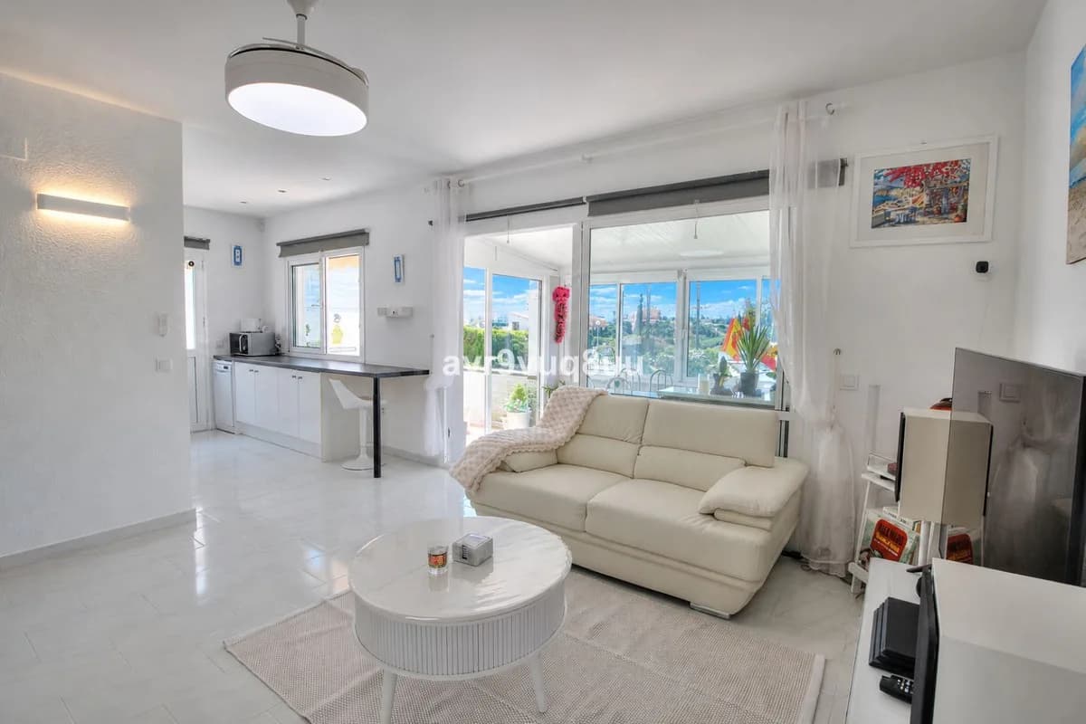 2 Bedroom Detached Villa for Sale in El Faro, Málaga - Image 6