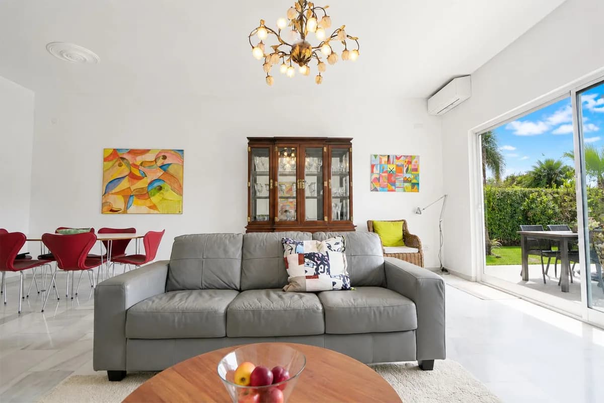 3 Bedroom Townhouse for Sale in Cabopino, Málaga - Image 2