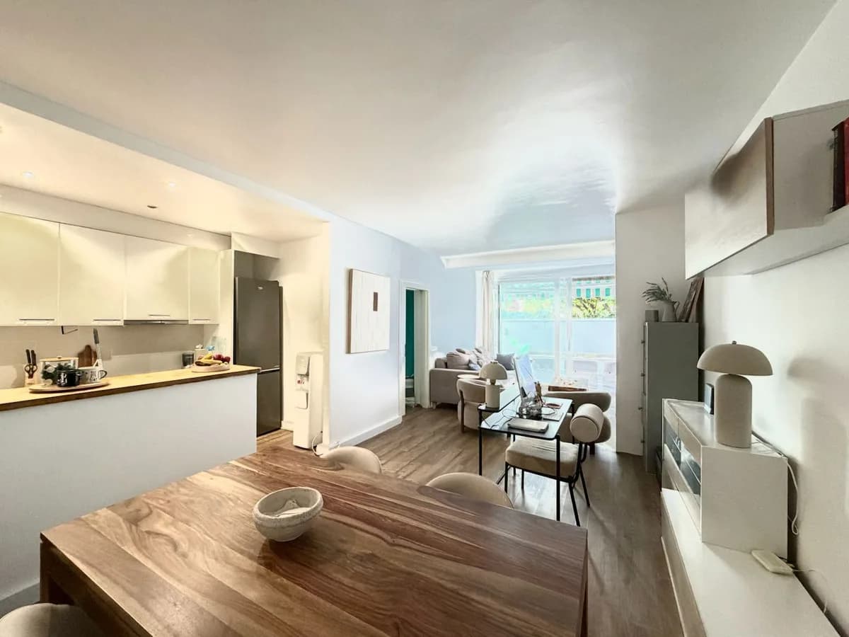 2 Bedroom Ground Floor Apartment for Sale in Marbella, Málaga