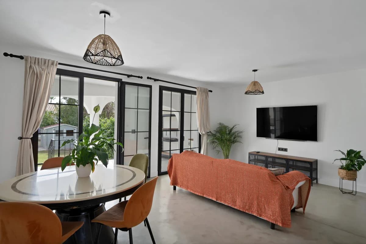 3 Bedroom Townhouse for Sale in Estepona, Málaga - Image 6