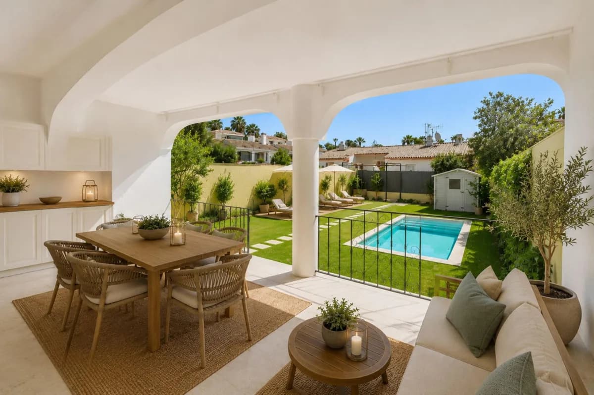 3 Bedroom Townhouse for Sale in Estepona, Málaga - Image 8
