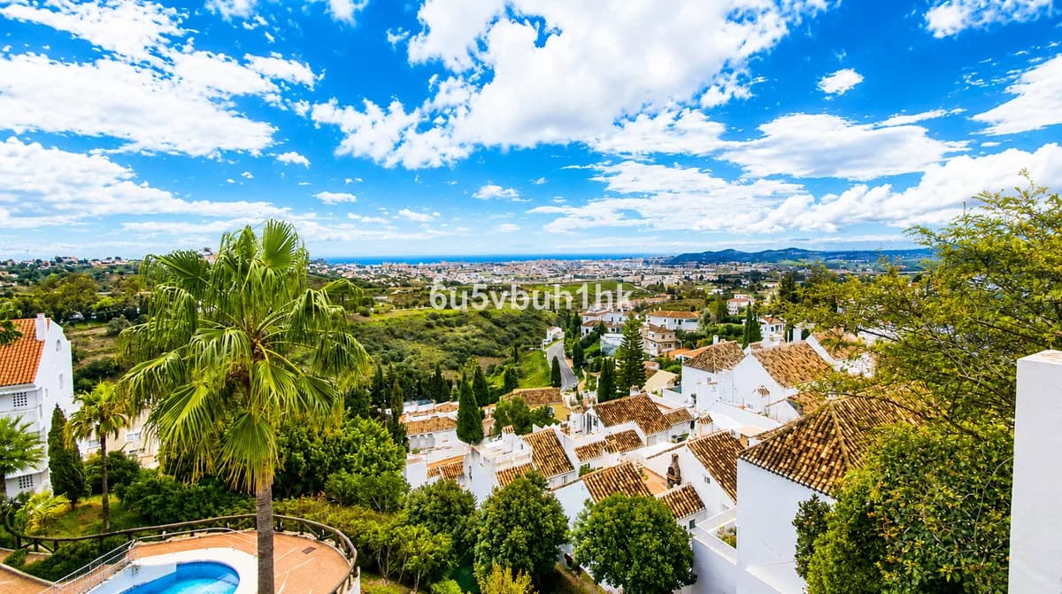 2 Bedroom Duplex for Sale in Mijas Costa, Málaga - Image 3
