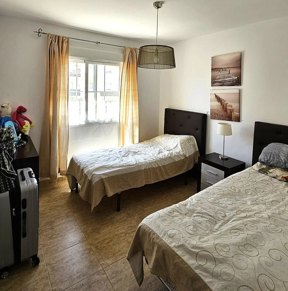 2 Bedroom Middle Floor Apartment for Sale in Estepona, Málaga - Image 9