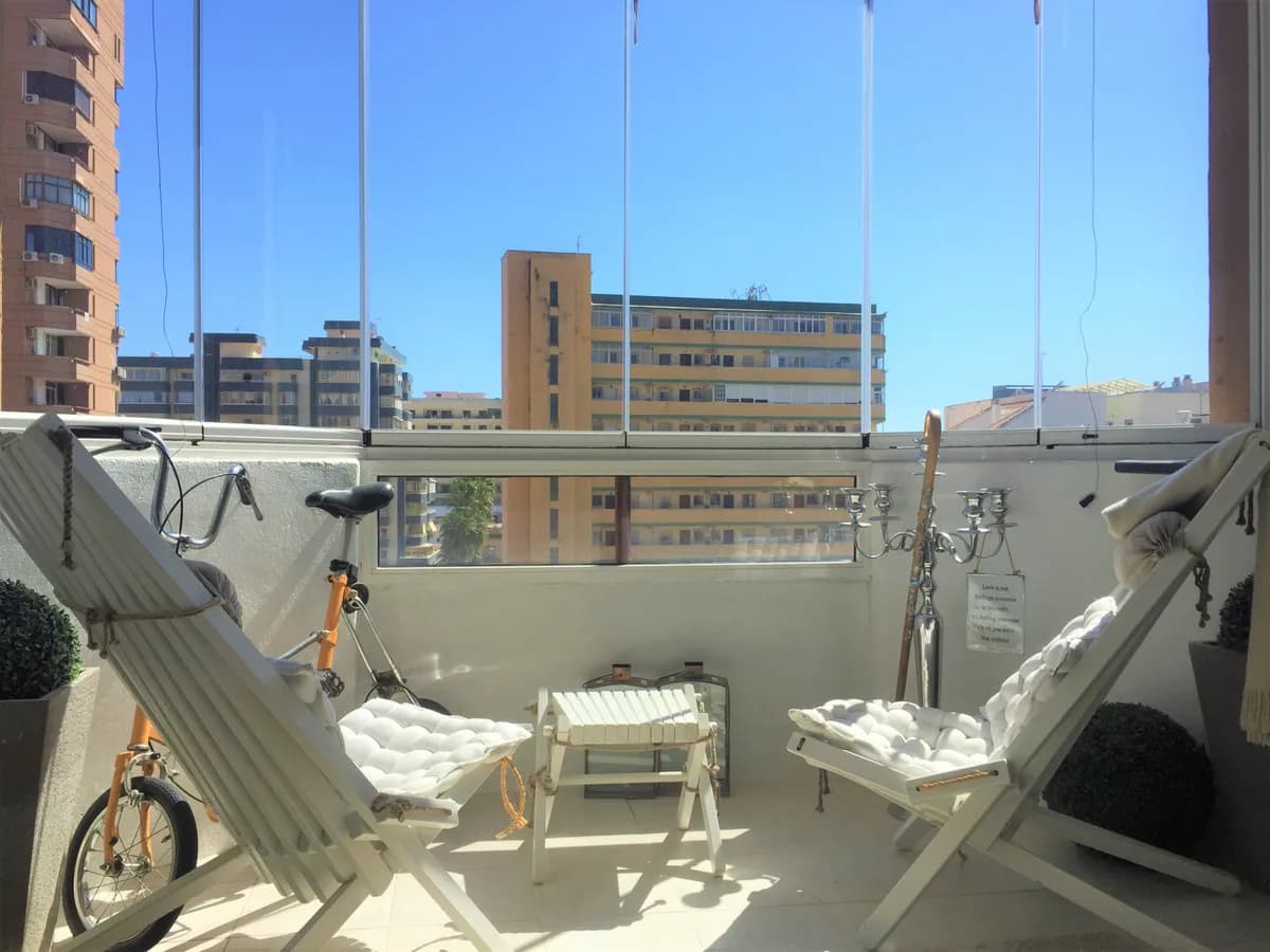 1 Bedroom Middle Floor Studio for Sale in Fuengirola, Málaga