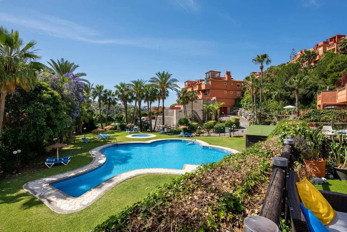 2 Bedroom Ground Floor Apartment for Sale in Reserva de Marbella, Málaga - Image 4