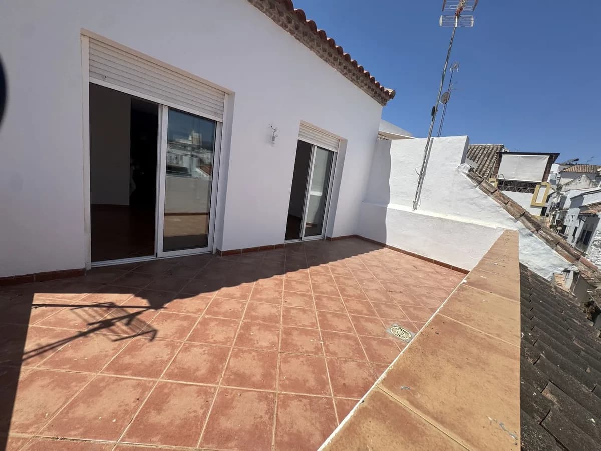 1 Bedroom Penthouse for Sale in Estepona, Málaga - Image 5