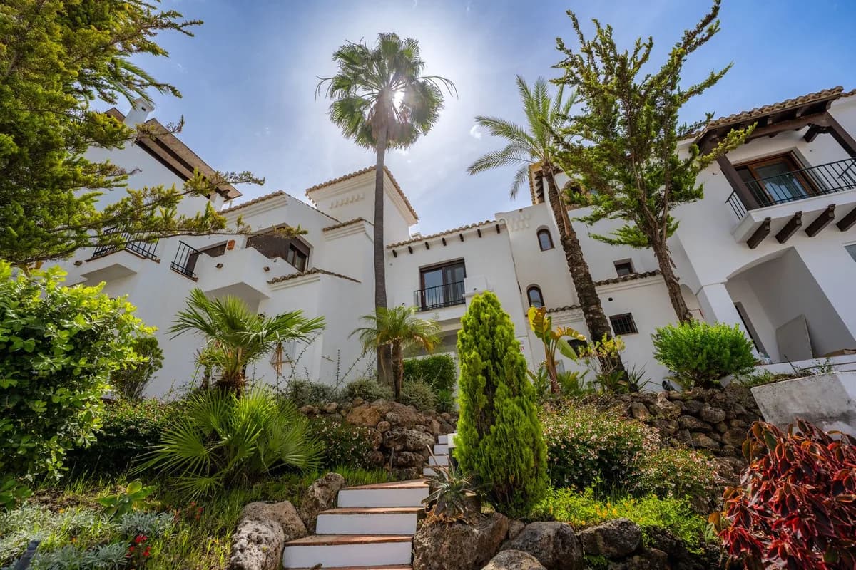 3 Bedroom Townhouse for Sale in El Paraiso, Málaga - Image 6