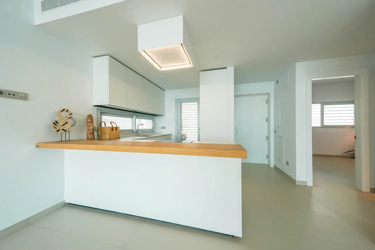 2 Bedroom Penthouse for Sale in Fuengirola, Málaga - Image 8