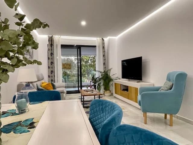 3 Bedroom Ground Floor Apartment for Sale in Marbella, Málaga - Image 6