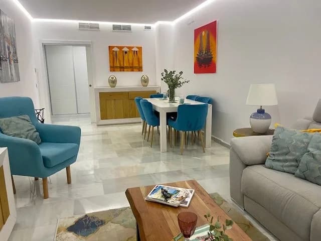 3 Bedroom Ground Floor Apartment for Sale in Marbella, Málaga - Image 7