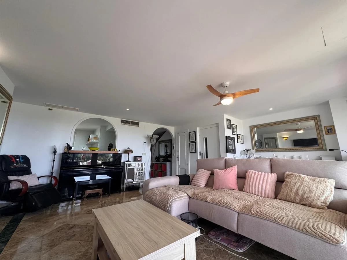 3 Bedroom Townhouse for Sale in Estepona, Málaga - Image 6
