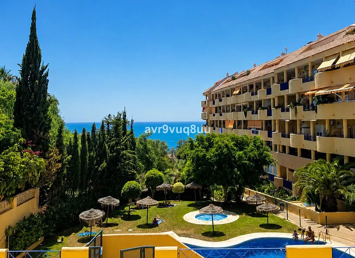 2 Bedroom Penthouse for Sale in Torreblanca, Málaga