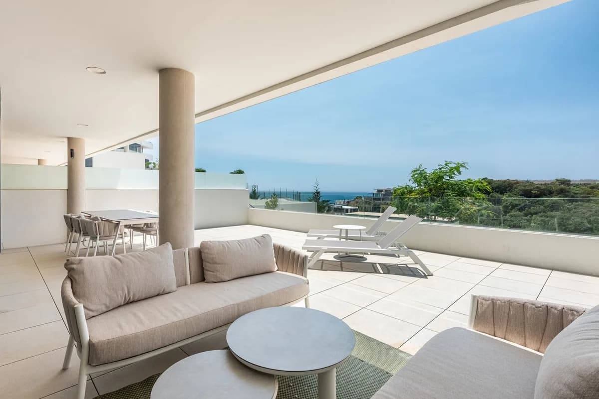 2 Bedroom Ground Floor Apartment for Sale in Altos de los Monteros, Málaga - Image 6