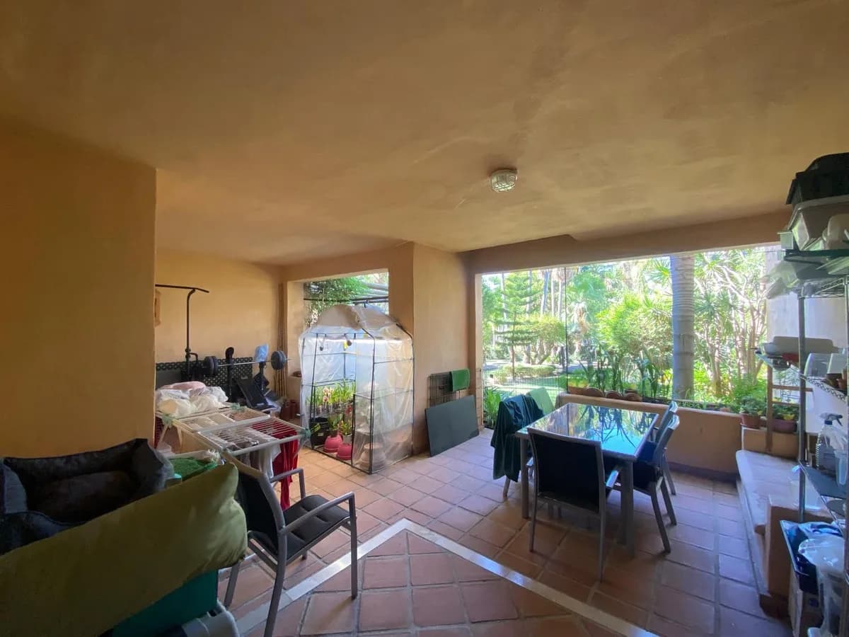 2 Bedroom Ground Floor Apartment for Sale in Atalaya, Málaga - Image 2