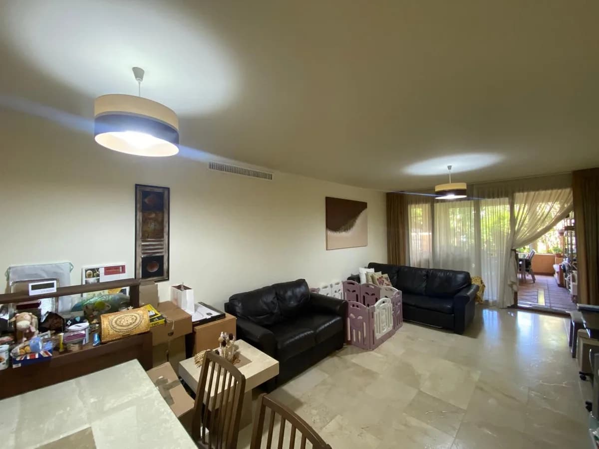 2 Bedroom Ground Floor Apartment for Sale in Atalaya, Málaga - Image 4