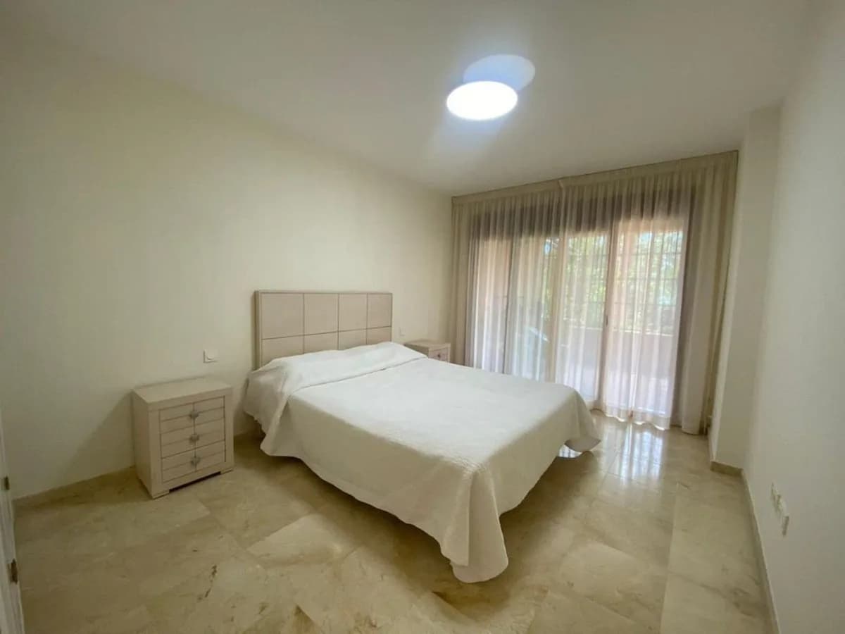 2 Bedroom Ground Floor Apartment for Sale in Atalaya, Málaga - Image 9