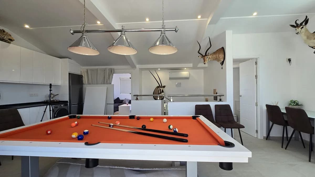 4 Bedroom Penthouse Duplex for Sale in San Pedro de Alcántara, Málaga - Image 5