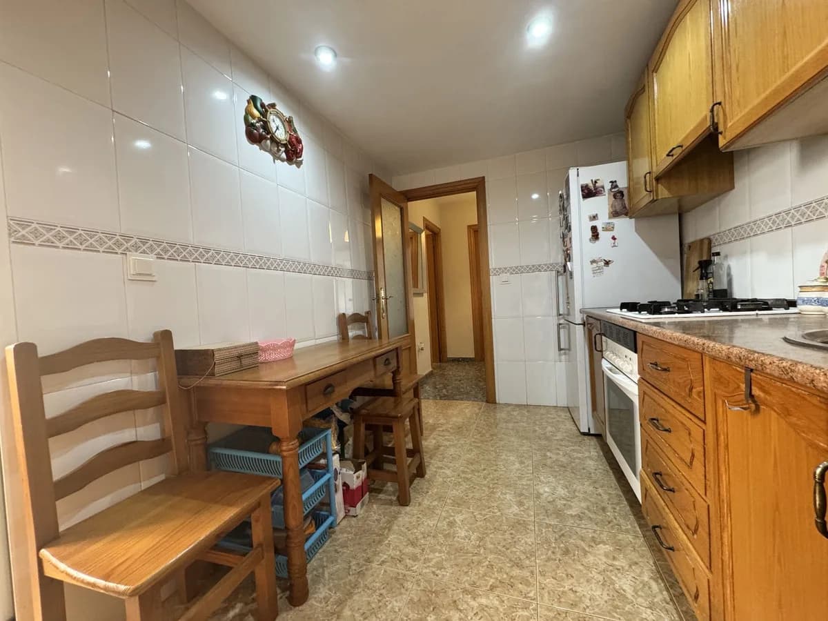 3 Bedroom Ground Floor Apartment for Sale in Estepona, Málaga - Image 9