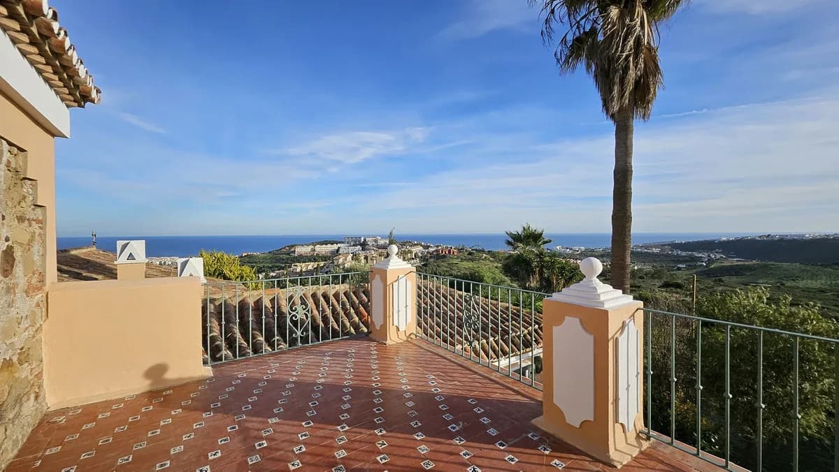 6 Bedroom Finca - Cortijo for Sale in Manilva, Málaga - Image 8
