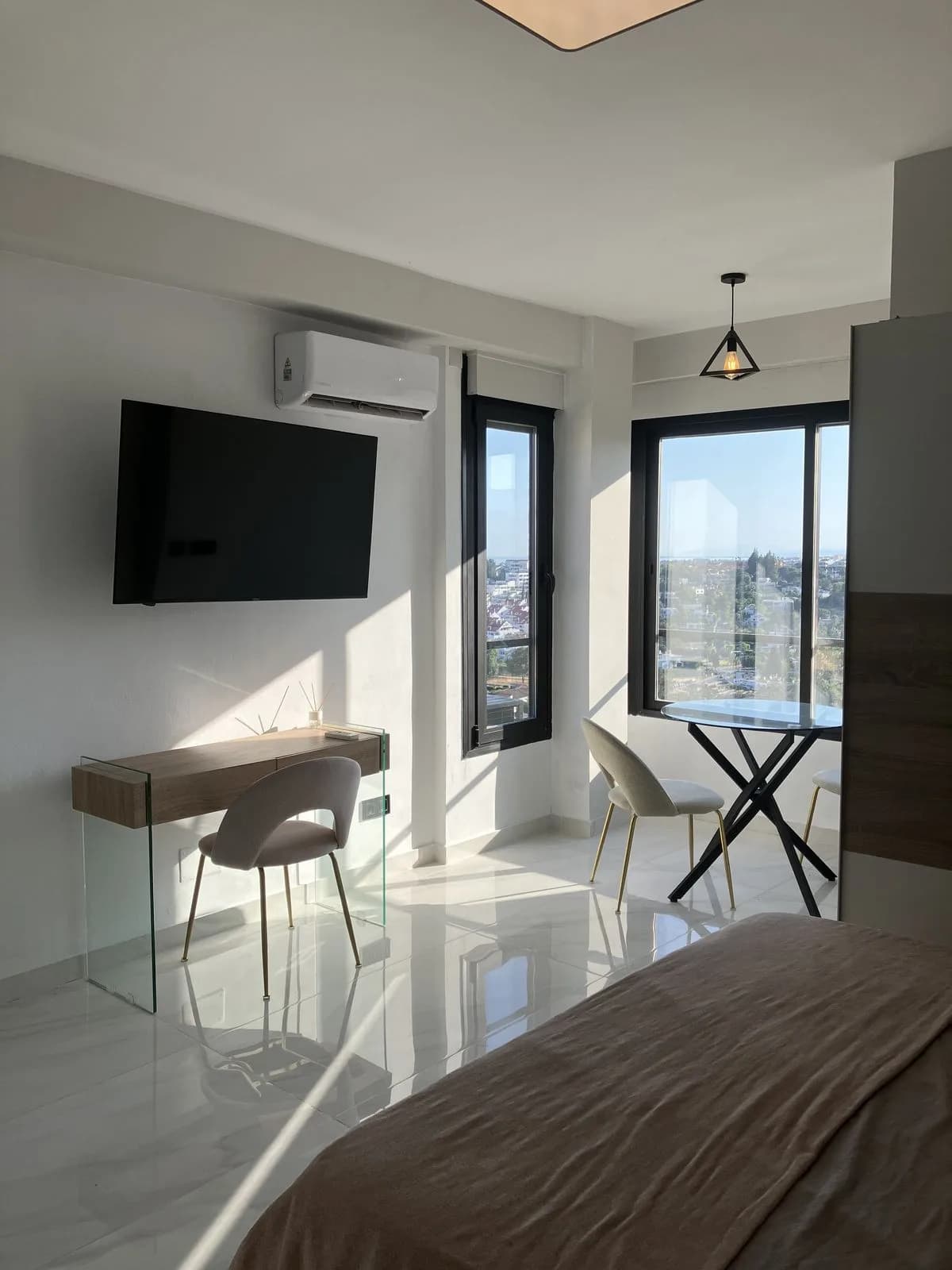 1 Bedroom Penthouse for Sale in Aloha, Málaga - Image 4