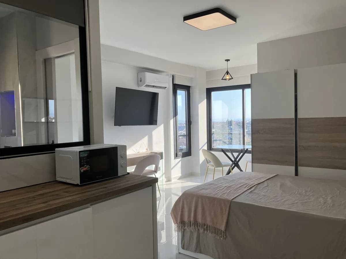 1 Bedroom Penthouse for Sale in Aloha, Málaga - Image 7