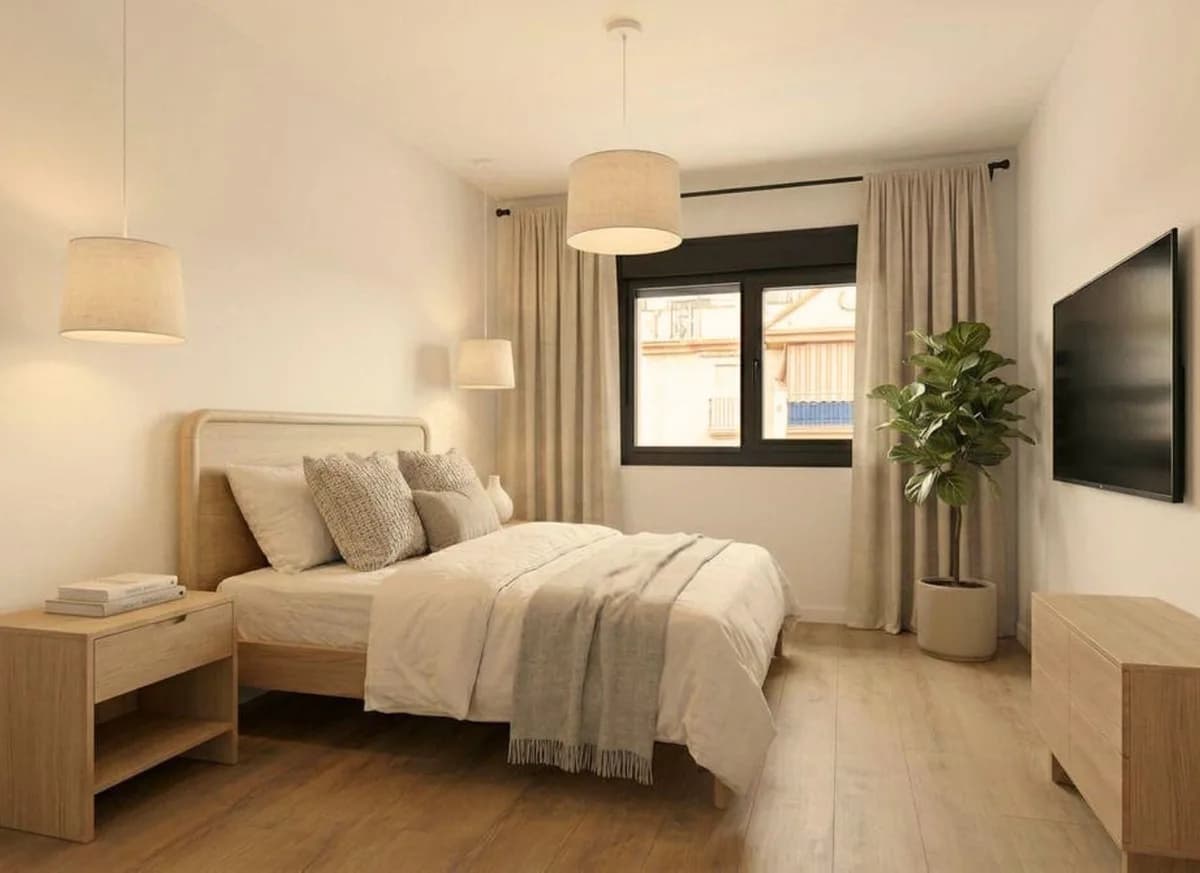 2 Bedroom Middle Floor Apartment for Sale in Estepona, Málaga - Image 5
