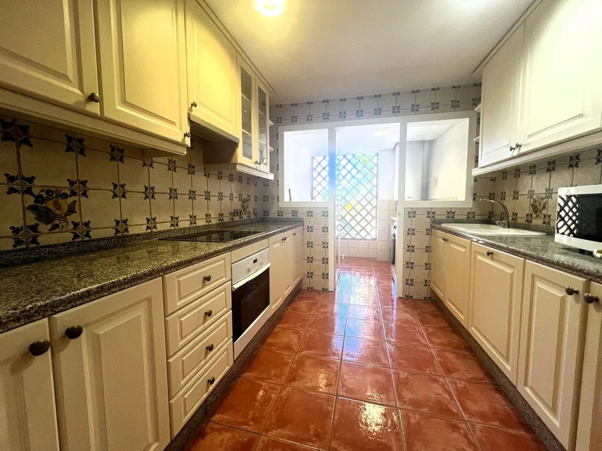 3 Bedroom Penthouse Duplex for Sale in Atalaya, Málaga - Image 3
