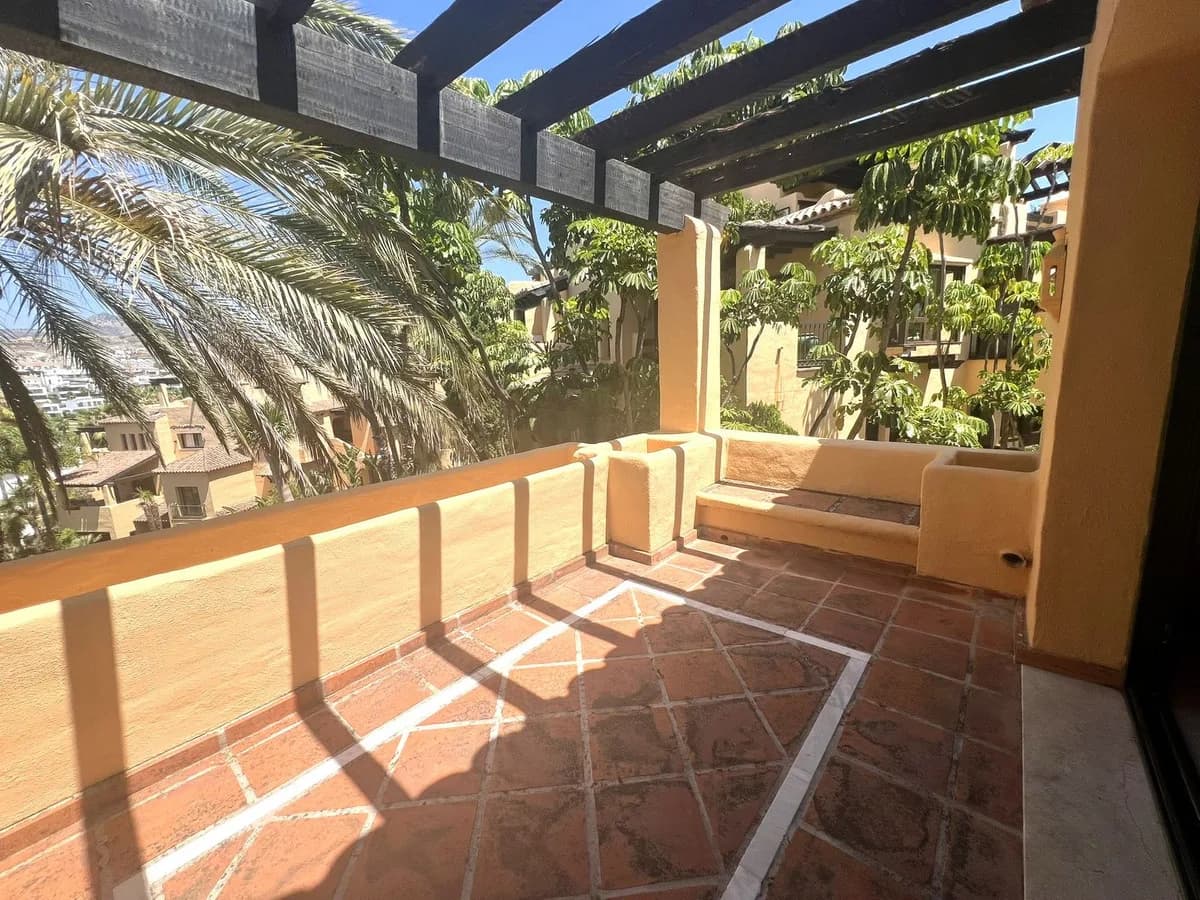 3 Bedroom Penthouse Duplex for Sale in Atalaya, Málaga - Image 7