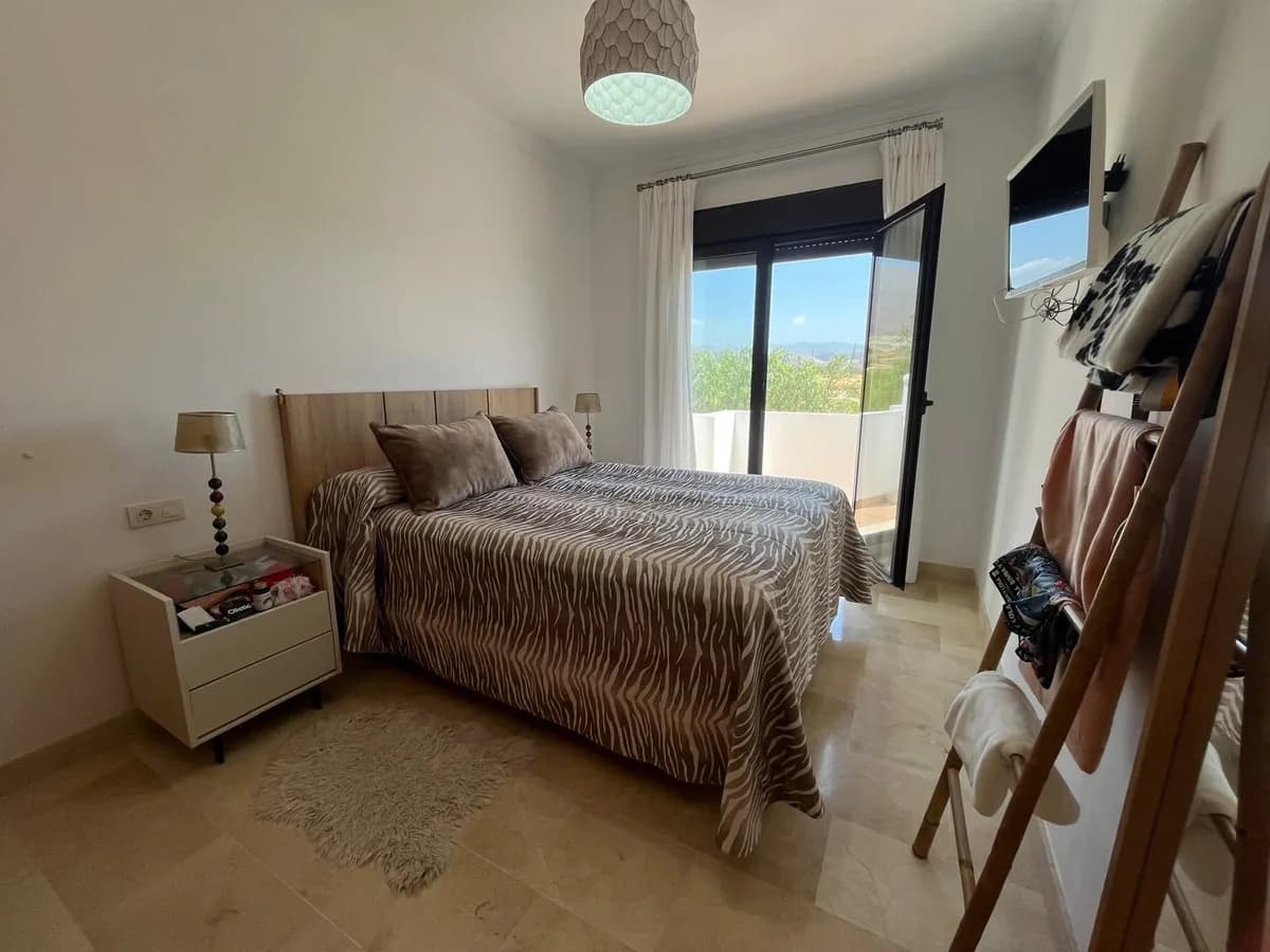 3 Bedroom Townhouse for Sale in Estepona, Málaga - Image 9