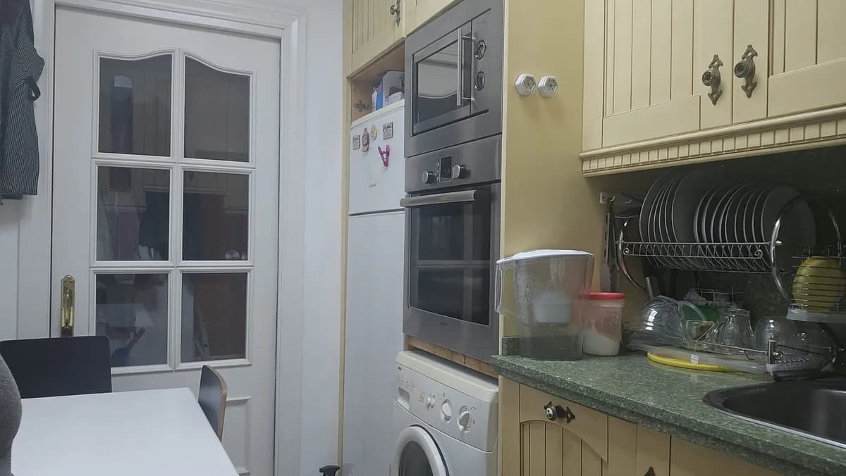 2 Bedroom Middle Floor Apartment for Sale in San Pedro de Alcántara, Málaga - Image 8
