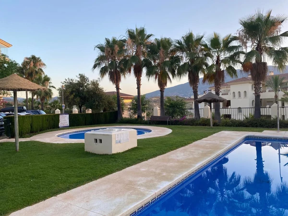 3 Bedroom Ground Floor Apartment for Sale in La Cala Hills, Málaga - Image 4