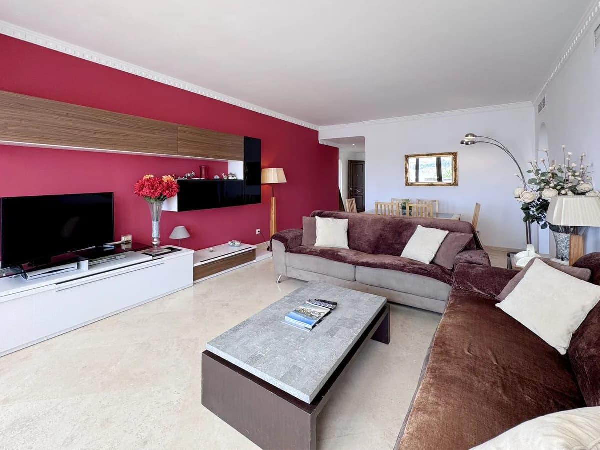 4 Bedroom Penthouse Duplex for Sale in Mijas Golf, Málaga - Image 9
